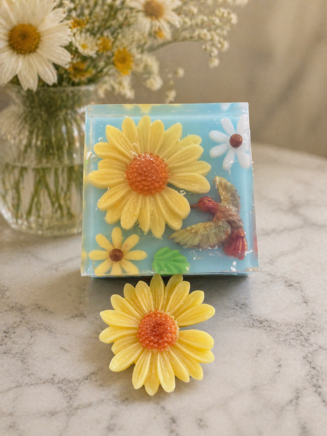 Hummingbird and Yellow Daisy Daze